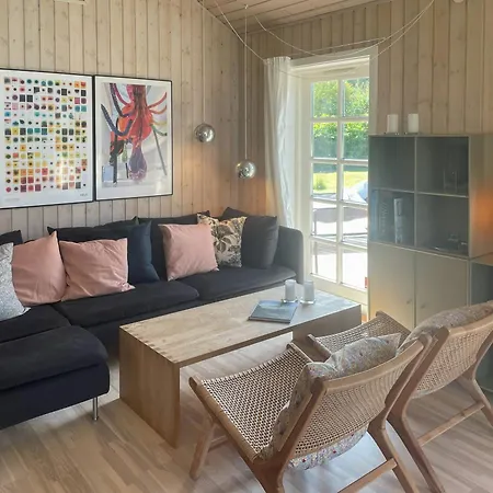 Family-friendly Summer House In Scenic Odsherred * Hove Strand
