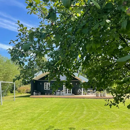 Family-friendly Summer House In Scenic Odsherred Hove Strand