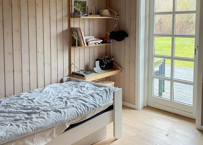 Family-friendly Summer House In Scenic Odsherred Holiday home Hove Strand
